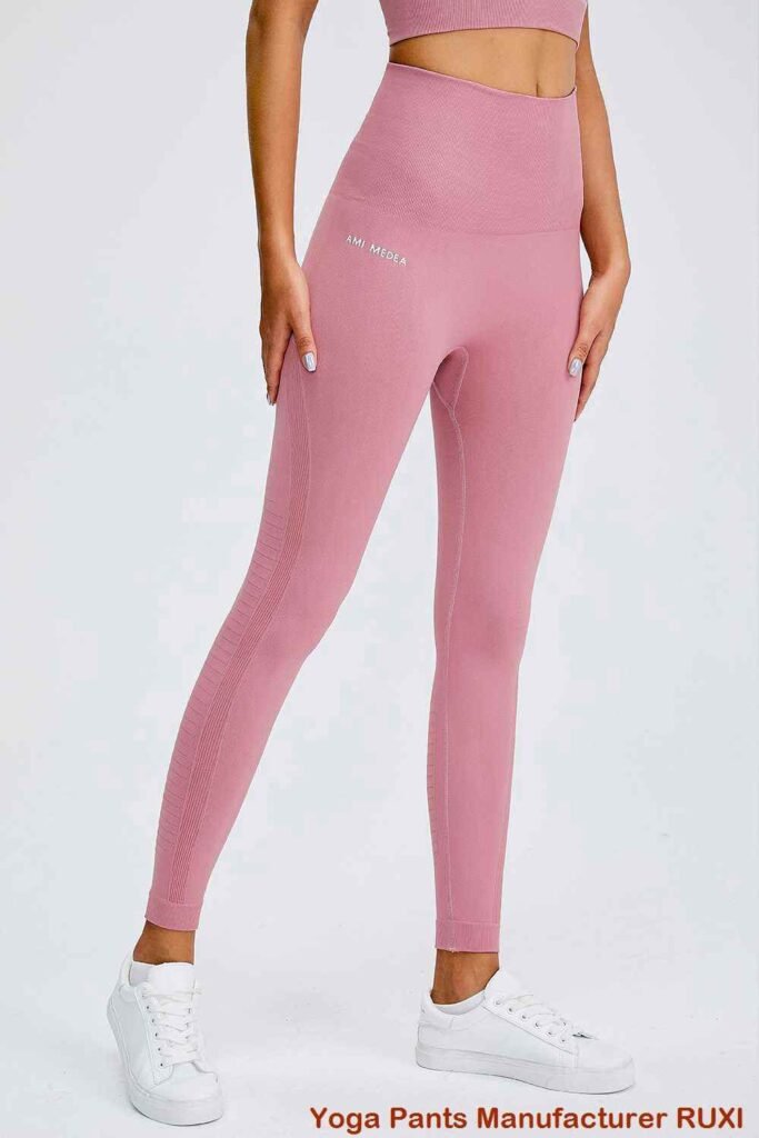 Pantalones de yoga de tiro alto y corte acampanado Ruxi