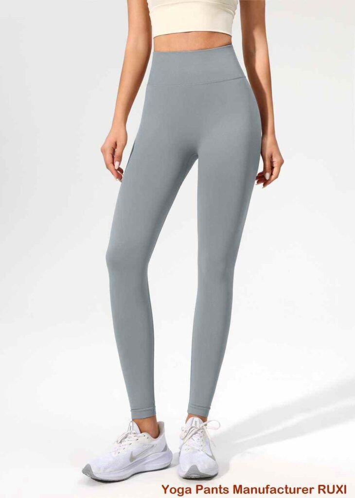 pantalones cortos de yoga negros de cintura alta Ruxi