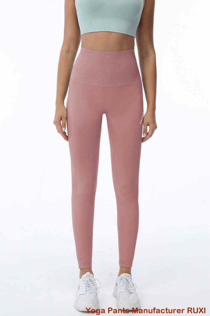 Pantalones de yoga capri con bolsillos cómodos y elegantes
