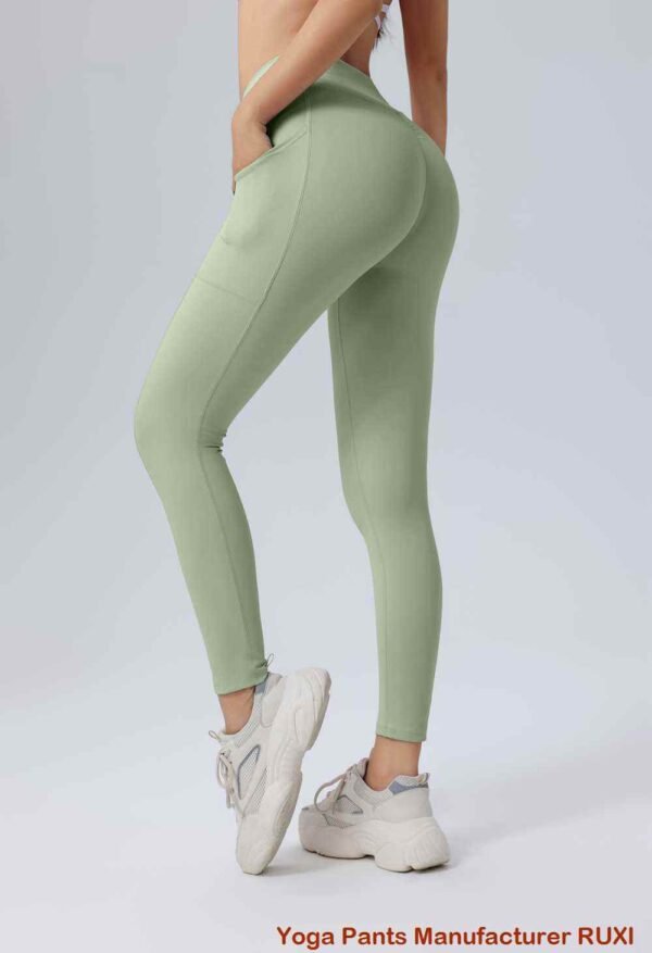 Pantalones de entrenamiento con bolsillos traseros Ruxi